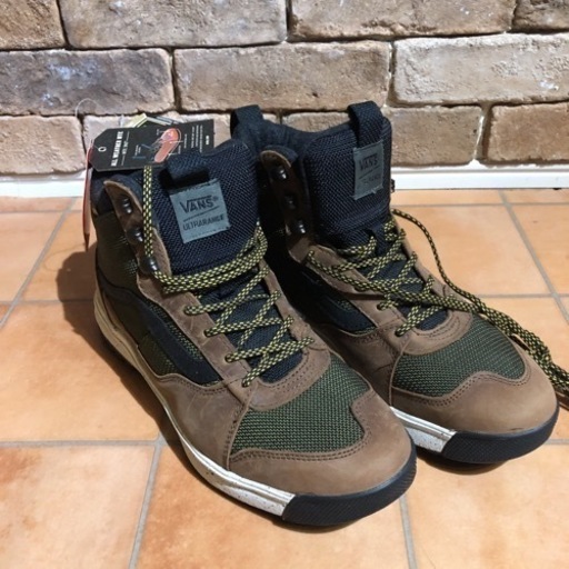 トレッキングシューズ 登山靴　vans GORE-TEX