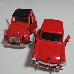 おもちゃ車2個セットの画像