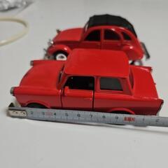 おもちゃ車2個セットの画像