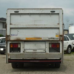 H18  いすゞエルフ1.9ｔ平ボディ　ＰＧ付　水色　3人乗り　スムーサー　集中ドアロック　ABS　エアバック　ルーフキャリア　室内灯　ＡSR　　バイザー　検付き1年　　16910　の画像