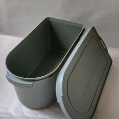 タッパーウェア　キッチンキーパーハーフ　Aの画像