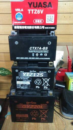 バイクバッテリー　１万８千円