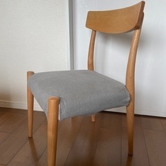 モモナチュラル ダイニングチェアの中古が安い！激安で譲ります