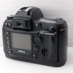 ★Nikon D70s★S数少●スマホ転送●望遠までカバー  1ヶ月動作補償あり！ 安心のゆうパック代引き発送！ 送料、代引き手数料無料！の画像