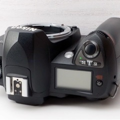 ★Nikon D70s★S数少●スマホ転送●望遠までカバー  1ヶ月動作補償あり！ 安心のゆうパック代引き発送！ 送料、代引き手数料無料！の画像