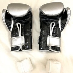 【美品】ボクシンググローブとバンテージの画像