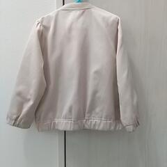 サイズ110 ジャケット　長袖　こども服　薄いベージュ　女の子向けの画像