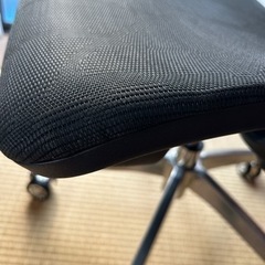 人間工学椅子　オフィスチェアの画像