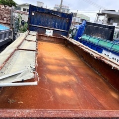 いすゞダンプの画像