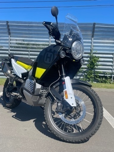 札幌★ハスクバーナ ノーデン、ノルデン901 車検2025年5月 オプション満載で車体と装備で新車なら230万以上なので100万円安くなってます。エクスペディションと同等、ディーラー点検済み  、アドベンチャーバイク