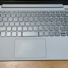 Lenovo Ideapad Slim550i Core i5-1035G1の画像