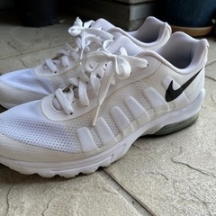 NIKE エアマックス　インビガー　
