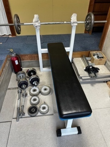 ベンチプレス・IGNIO等ダンベルセット　この夏に向けて