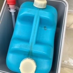 無料　暖房　灯油　石油ファンヒーター　のタンクの画像
