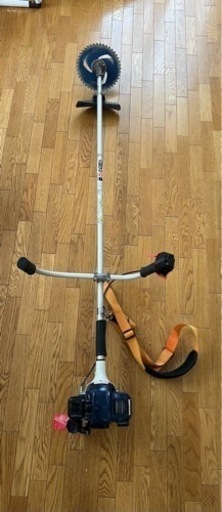 草刈機
