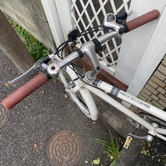 自転車 折りたたみ自転車の画像