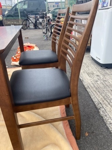 ⭐️ダイニングテーブルセット４人用です