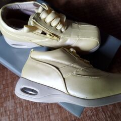 婦人用シューズ