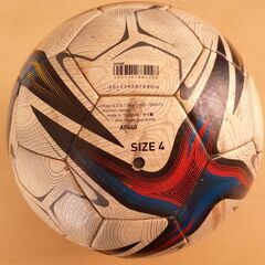 【中古】サッカーボール　4号　アディダス　白　コネクト21　MA...