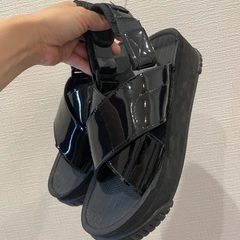 シャカ　23cm 厚底サンダル　の画像