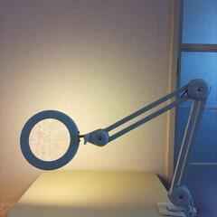 LEDライト付きデスクルーペの画像
