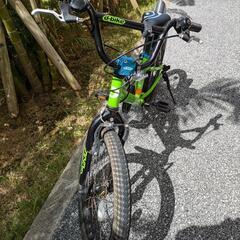 子供用自転車の画像