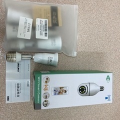 【お値下げ】 防犯カメラ　電球取り付け　Wi-Fi ランプソケット付き