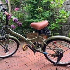 自転車 折りたたみ自転車の画像