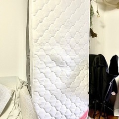 家具 マットレス セミシングル クイーンの画像