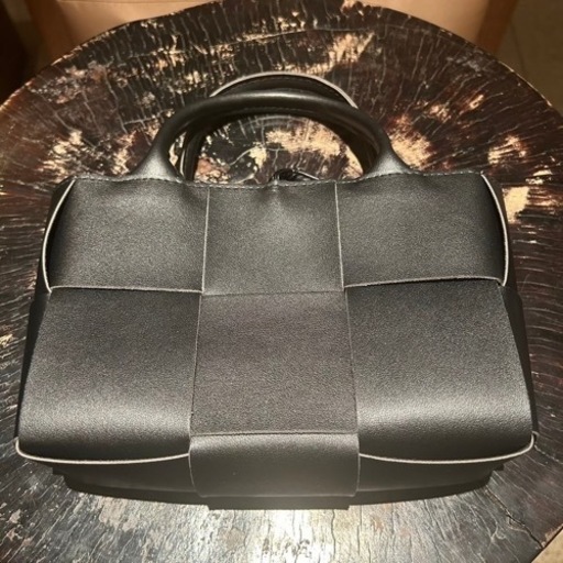絶品レザーハンドバック