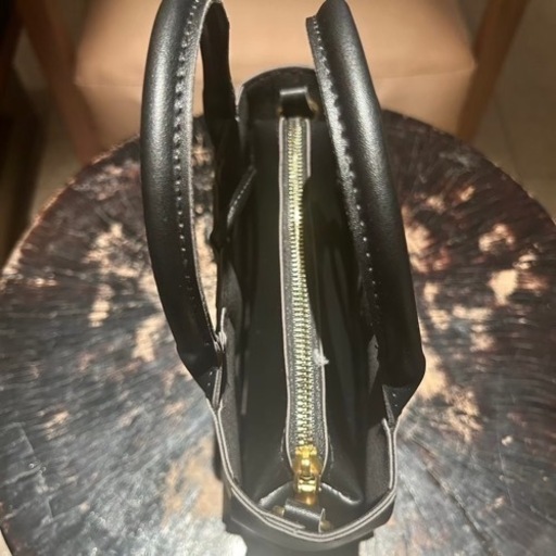 絶品レザーハンドバック