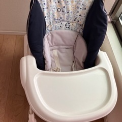 コンビ　バウンサー　机付きの画像