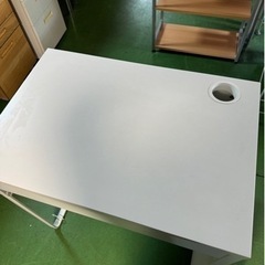 IKEA MICKE　ミッケ　デスクの画像