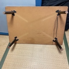 無料　折りたたみテーブルの画像