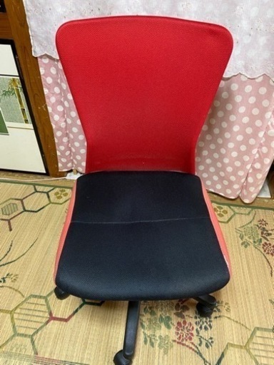 家具 椅子 オフィスチェア　赤\u0026黒　メッシュタイプ