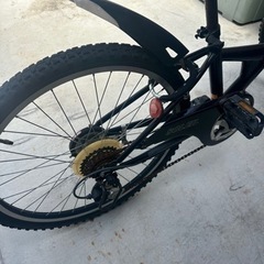 自転車 クロスバイクの画像