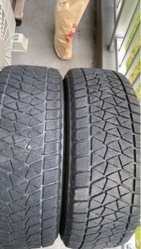 車のパーツ タイヤ、ホイール