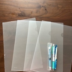 クリアファイル　ボールペンセット