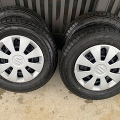 車のパーツ タイヤ、ホイール