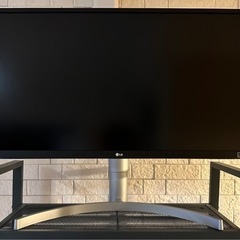 LG 27UL550-W 　4kモニター　HDR対応