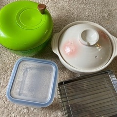 土鍋、野菜水切り器、IKEAガラス保存容器