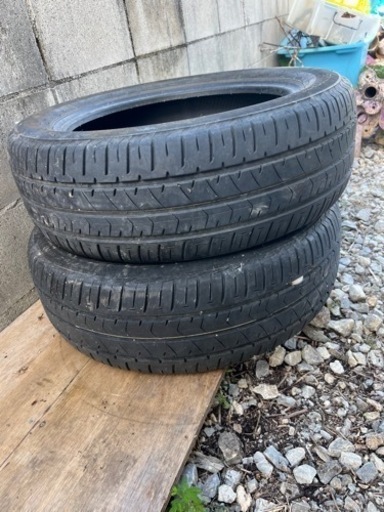 車のパーツ タイヤ、ホイール