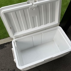 クーラーボックス　Colemanの画像