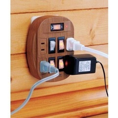 廃棄済　安全ブレーカー内蔵!  スマイルキッズ 雷ガード付4口節電コンセント 木目タイプ ASW-014MOの画像