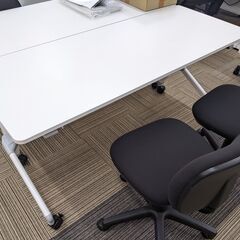 机7台、折りたたみテーブル5台（それと椅子）を引き取っていただけませんか【無料】の画像