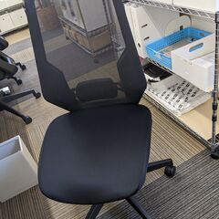 机7台、折りたたみテーブル5台（それと椅子）を引き取っていただけませんか【無料】の画像