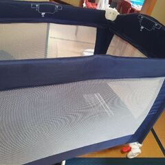 簡易ベビーベッド、プレイヤード2台をまとめての画像