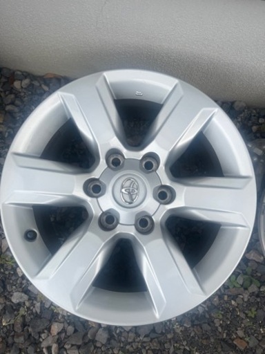 車のパーツ タイヤ、ホイール