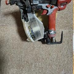 MAX釘打ち機
