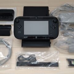Nintendo　Wii U ＋ Wii　Wii Fit　ゲームソフト　コントローラ セットの画像